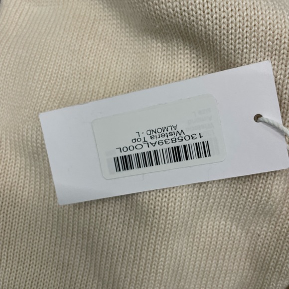 NWT - Reformation Wisteria tank in almond - size large - Picture 5 of 9